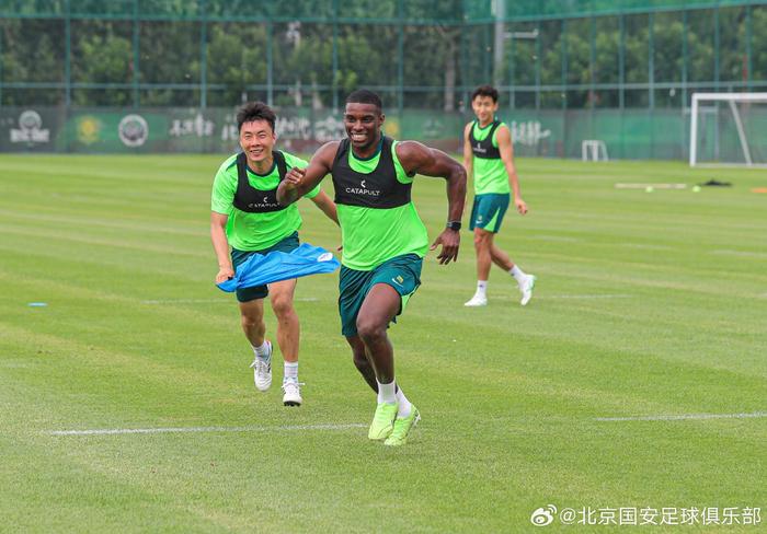 李磊发文粉碎转会传闻 要为北京国安战斗到最后