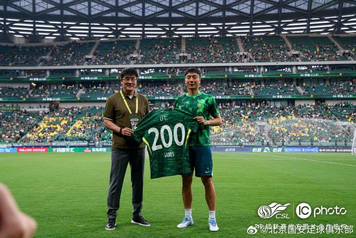 李磊发文粉碎转会传闻 要为北京国安战斗到最后