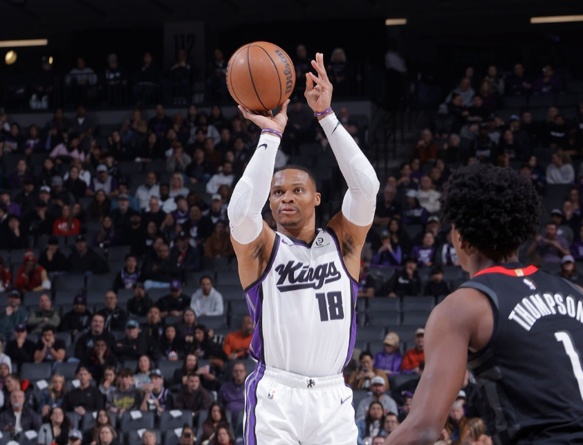 华体会HTH-场均19分9助,带队连续爆冷,球队摆烂但我不摆!你确实应该离开