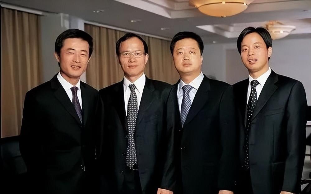 华体会体育-出身浙江豪门,前夫是上海顶级富豪,现仍在前夫集团担任高层领导