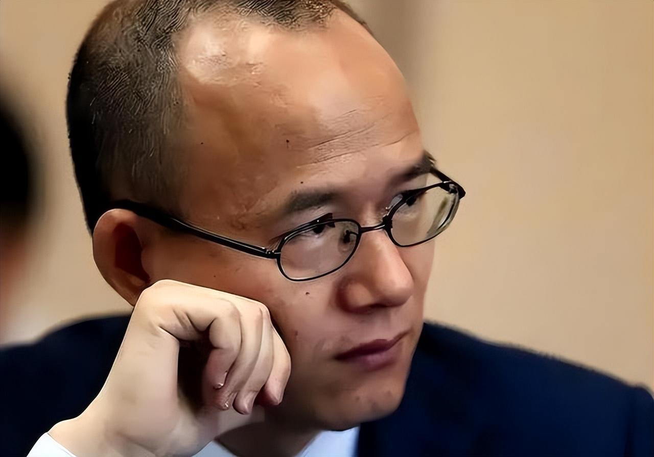 华体会体育-出身浙江豪门,前夫是上海顶级富豪,现仍在前夫集团担任高层领导