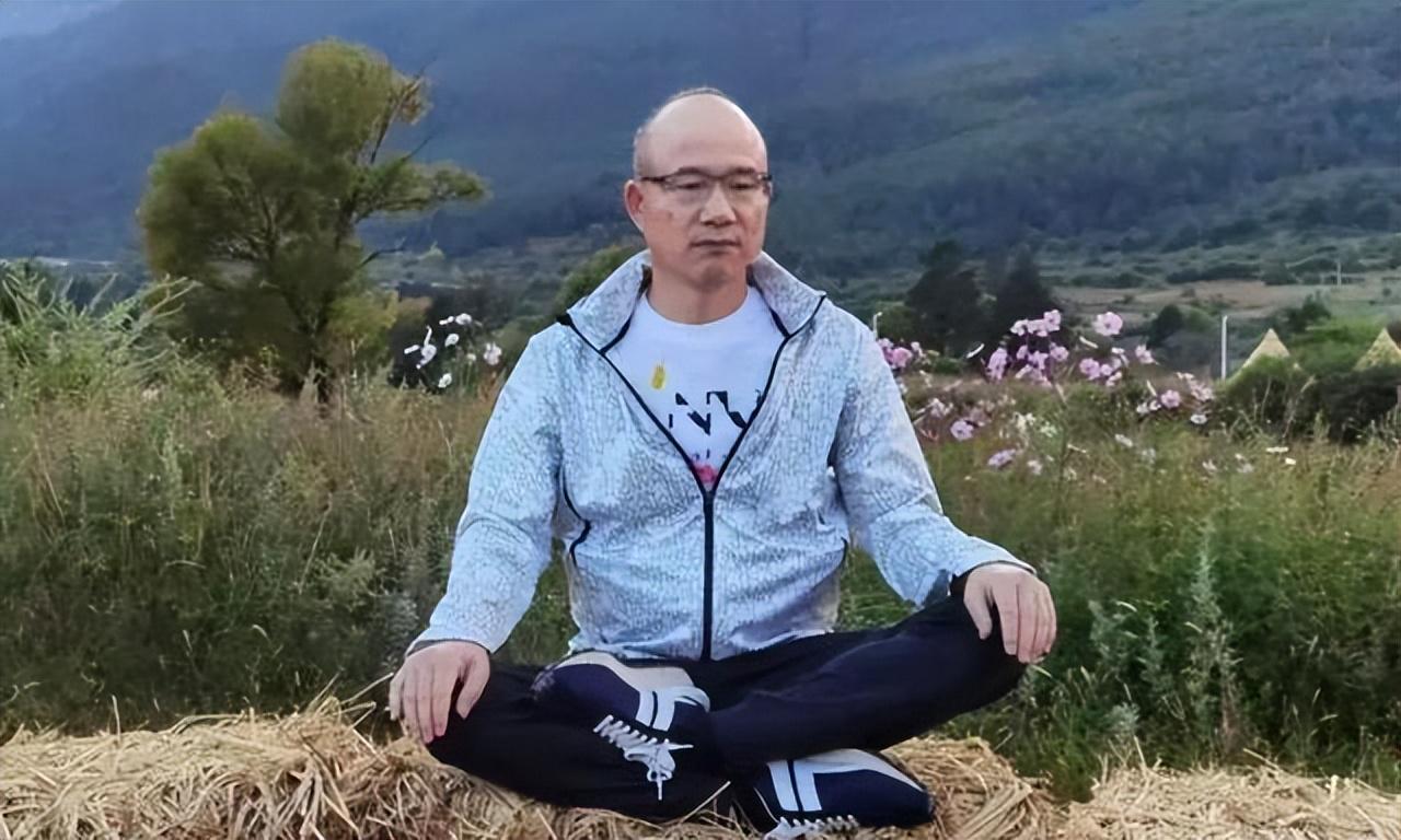 华体会体育-出身浙江豪门,前夫是上海顶级富豪,现仍在前夫集团担任高层领导