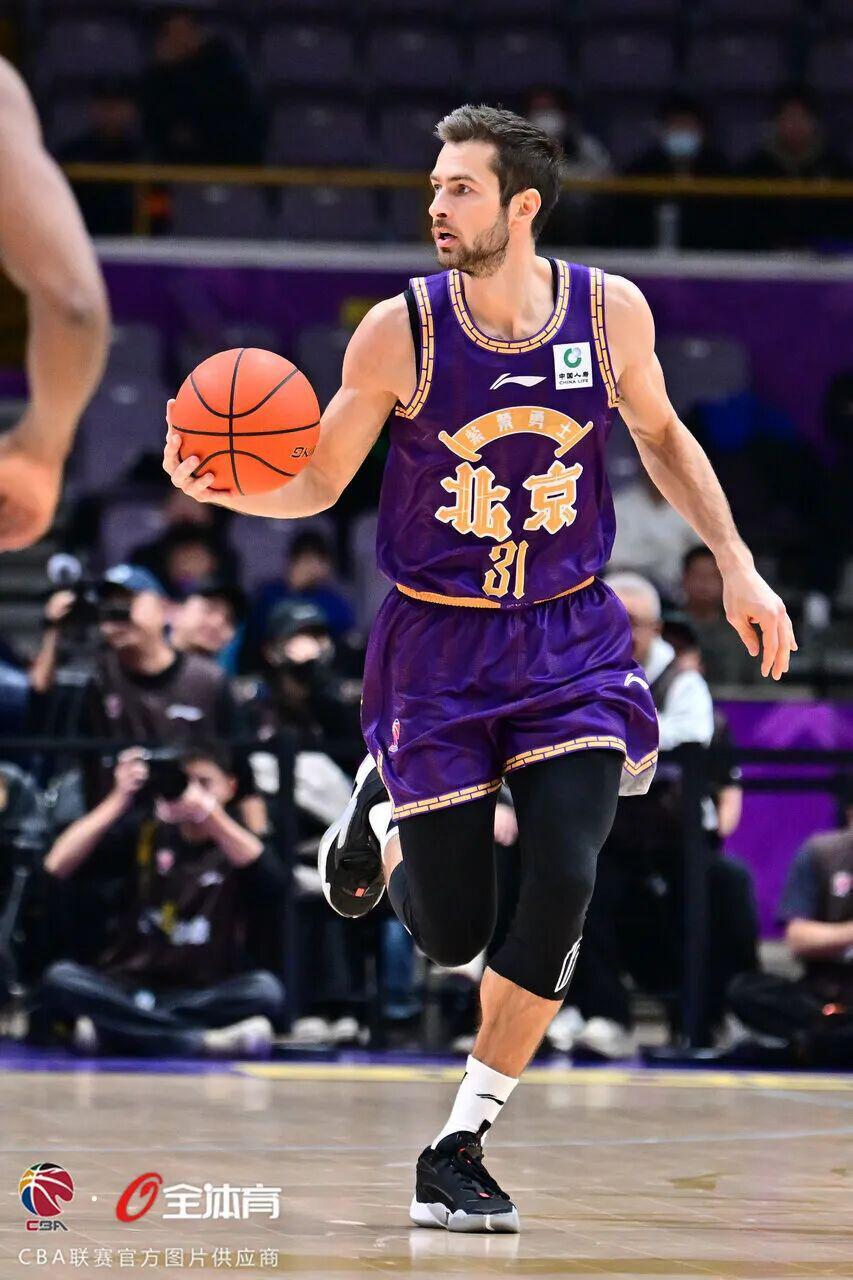 华体会官网-赛场直击丨攻防失守 惨败卫冕冠军