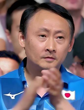 华体会官网-张本智和父亲怒斥：请不要骂我儿子，他比99%的中国人都优秀！|张本宇|乒乓球|归化|父爱|边界_新浪体育_新浪新闻
