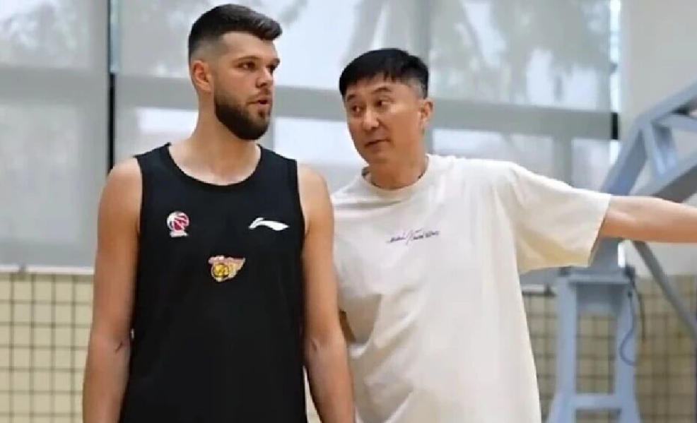 华体会HTH-CBA男篮最新动态!广东男篮vs广州男篮,赛前带来广东男篮徐杰、胡明轩、拉科塞维奇以及广州男篮徐昕最新消息